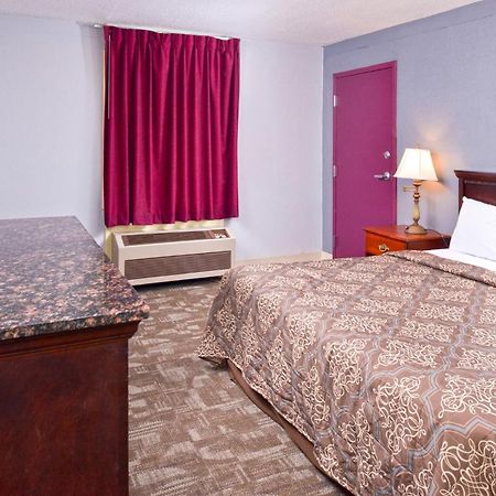 Country Garden & Suites-Benton Buitenkant foto