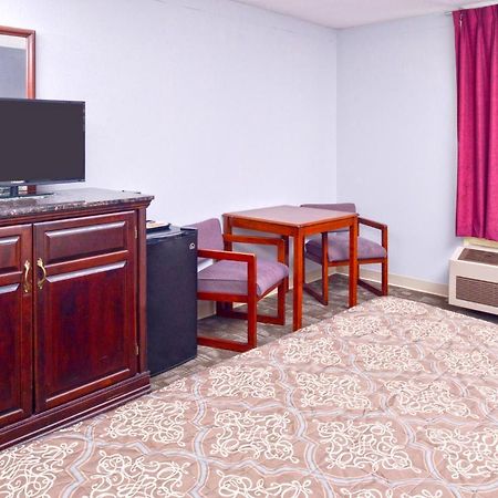 Country Garden & Suites-Benton Buitenkant foto